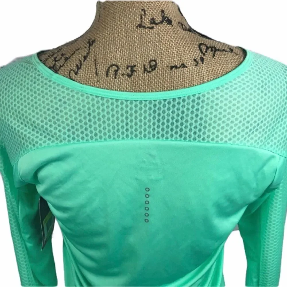 Nike running shirt green SMALL